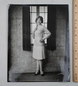 Fotografía vintage 8 x 10 estampado de contacto sexy poses para mujer alrededor de 1930 - Imagen 1 de 2