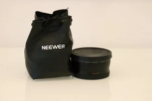 Neewer Digital High Definition 0.45x Super Wide Angle Lens With Macro Optics - Picture 1 of 5