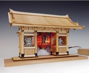 Woody Joe 1/100 Half Type Sensoji Temple Kaminarimon Wooden Model Unpainted - Picture 1 of 6