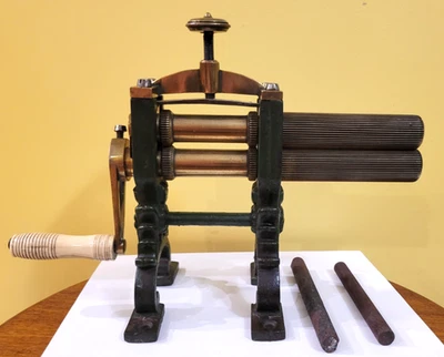 Antique Fine 1800's British ROLLER FLUTTER FLUTING Machine Iron & Brass - Image 1 of 4