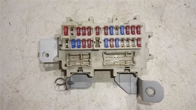 Cabin Fuse Box ID: 24350-AM60A Fits 03-07 Nissan Murano 672394 - Image 1 of 4