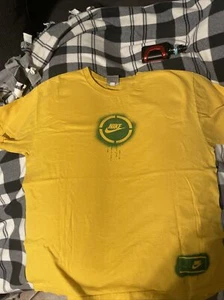 Nike Big Logo Swoosh T-Shirt Yellow Green Men’s L Vintage 2000s - Picture 1 of 6