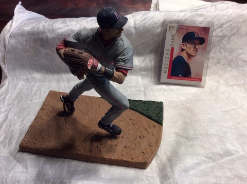 2004 Nomar Garciaparra & 2000 Card-Red Sox World Series figurine - plastic? Cover