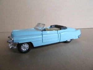 139M Giocattolo A Frizione Thailandese 8802 Cadillac 49 Cabriolet 1:43 - Foto 1 di 7