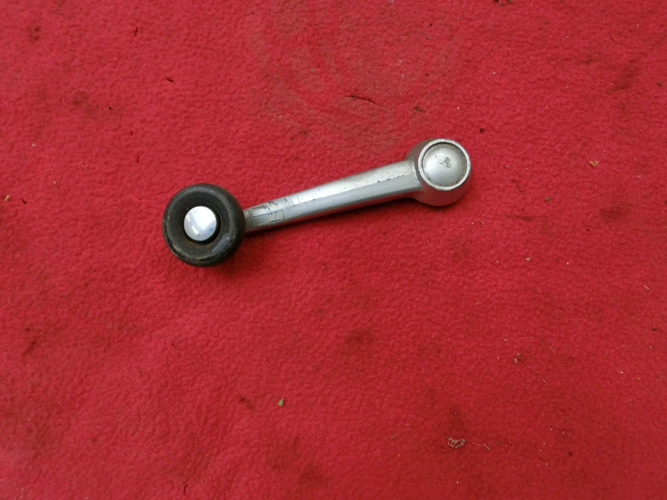 Window Regulator Crank Right or Left Honda N600 manufactured 1967-1973 - Image 1 of 1