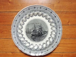 Assiette en faïence fine Vieillard Bordeaux Goëlette Pavoisées et Prame XIXeme - Bild 1 von 2