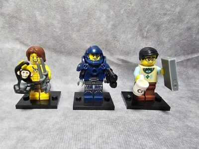 3x LEGO Series 7 Collectible Minifigures 8831 Programmer, Galaxy Patrol, Jungle - Image 1 of 4
