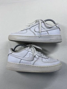 Nike Air Force 1 Low Triple White On White Youth Size 6.5 Y - Picture 1 of 8