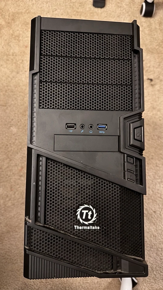 Vintage Thermaltake Commander Gaming Case - Image 1 of 4