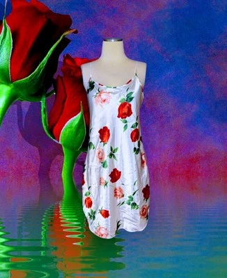 Camisón SECRET TREASURES Satinado Rojo Rosa ROSAS Sin Mangas FLORAL Para Mujer Mediano Foto 1 de 4