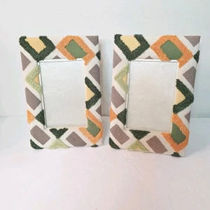 2 Stoff strukturiert geometrisches Design freistehend Foto Bild Fame grün braun - Bild 1 von 5