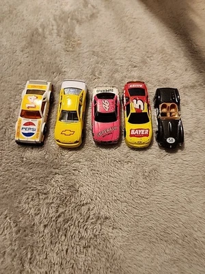 Mixed 1/64 Cars Lot Matchbox, Hot Wheels, and Racing Champions - Image 1 of 4