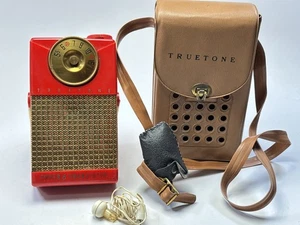 UNTESTED True Tone Pocket Radio Super 6 Transistor Western Auto Red + Case USA - Picture 1 of 15