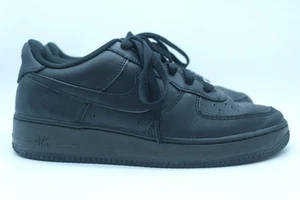 Nike Air Force 1 Zapatillas bajas Triple Negras FV5951-001 Talla 7Y - Imagen 1 de 8