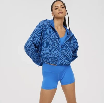 Chaqueta OFFLINE By Aerie Nylon Cremallera Completa Recortada Azul Estampado Animal Deletrear XL Foto 1 de 4