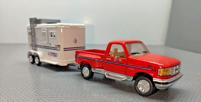 Road Champs 64260 1:43 Ford F-150 Flareside With Featherlite Horse Trailer - Image 1 of 4
