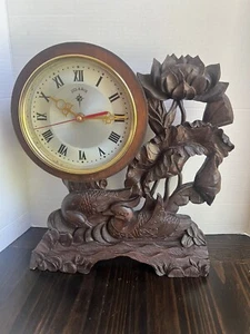 Raro Orologio Vintage Intagliato Batteria Mantello - Foto 1 di 6