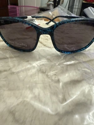 vera bradley Maria 5518 Blue Sunglasses NWT MSRP $199 - Image 1 of 4