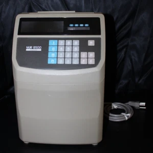 Máquina de tarjetas reloj de tiempo Amano MJR-8500 - funciona con llave - Imagen 1 de 4