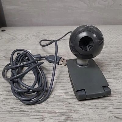 Logitech Webcam C200 USB V-U0011 Manual Focus USB Black Grey Untested As Is  - Image 1 of 4