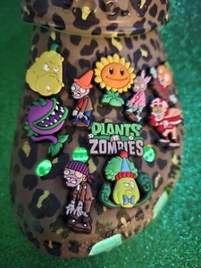 Plants VS  Zombies Shoe Charms for Crocs new Unbranded no tags.  Set of 10  - Picture 1 of 8