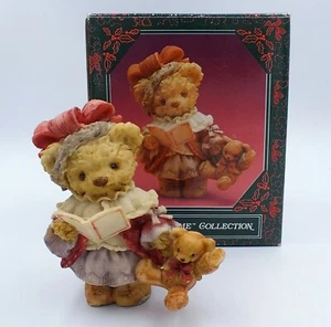 Teddy & Me Colección Oso Estatuilla Niña Vestido Lazo Lectura 3.5" Decoración 1993 - Imagen 1 de 7