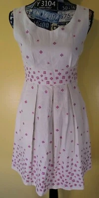 VNTG Handmade White Tea/Bouffant Dress Purple/Pink Embroidered Flowers Pockets M - Image 1 of 4