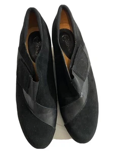 Earthies size 9B Bondy Black  Suede Booties Womens Ladies Boots Shoes - Picture 1 of 10