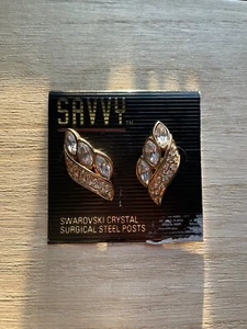 Savvy Swarovski crystal gold tone steel post earrings celebration party dressy - Picture 1 of 6