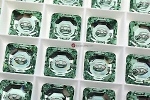 Swarovski Square Buttons Chrysolite MF 16mm (6 Pieces) #3017 - Picture 1 of 1