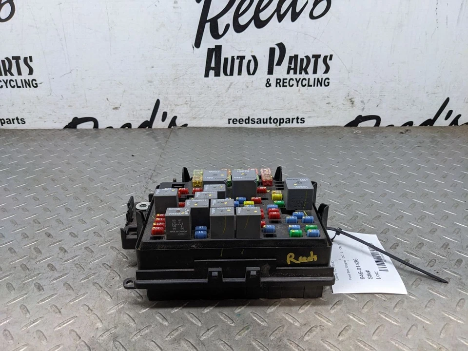Motor de caja de fusibles compatible con 03-07 HUMMER H2 1180017 Foto 1 de 4