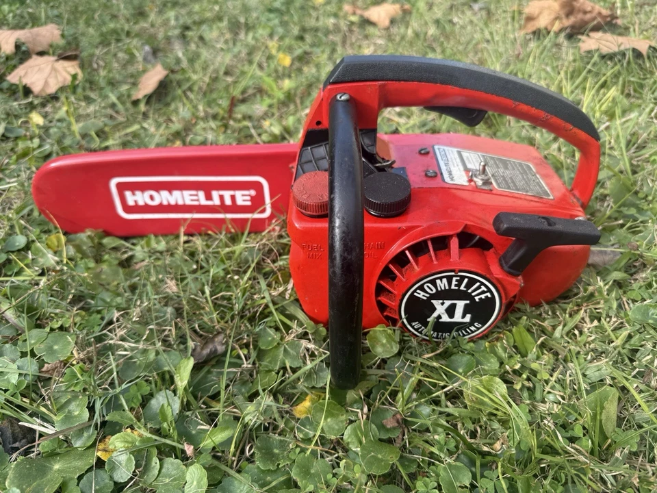 Motosierra Homelite XL buen estado funcionando Foto 1 de 4