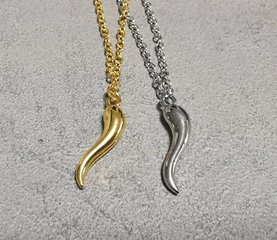 COLLANA CATENINA CIONDOLO PEPERONCINO CORNO PORTAFORTUNA CORNETTO DONNA - Immagine 1 di 4