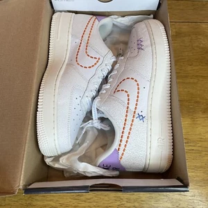 Women’s Size 8.5 - Nike Air Force 1 '07 SE 101  White NWB - Picture 1 of 7