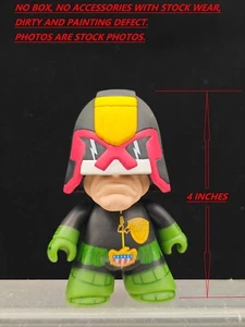 NO BOX Titans Judge Dredd 4" Vinyl Figures - Picture 1 of 6