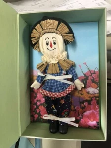 Storybook 5'' Scarecrow in Book by Madame Alexander, New - Bild 1 von 3