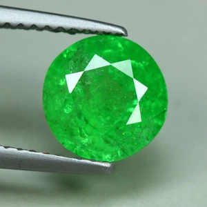 3.00 Cts_Unique Gemstone_100 % Natural Unheated Tsavorite Green Garnet_Kenya - Imagen 1 de 4