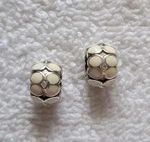Lot Of 2 Brighton Ring of Flowers Beads White enamel/Clear Crystals NWOT - Picture 1 of 6