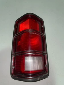 1987-1996 Dodge Dakota LH Left Tail Light Tail Lamp Assembly 4169013 - Picture 1 of 8
