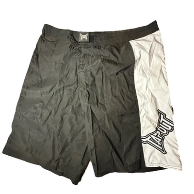 Pantalones Cortos Tapout (A14) Talla 38W - Negro con Bordado Blanco - MMA UFC Entrenamiento Gimnasio Foto 1 de 4
