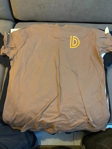 Deftones "D" Logo Authentic TShirt SZ XL Brown and Yellow - Picture 1 of 3