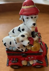 Dalmatians Hinged Trinket Box Fire truck, 101 Dalmatians - Picture 1 of 6