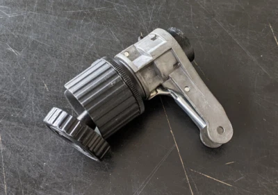 PARA REPUESTOS COMO ESTÁ Cabezal de bola para trípode Sunpak 6000PG con liberación de gatillo de pistola Foto 1 de 2