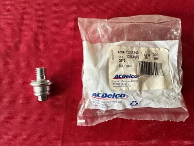 NOS CHEVROLET BUICK PONTIAC OLDSMOBILE SIDE TERMINAL BATTERY BOLT GM 12354949 - Image 1 of 3