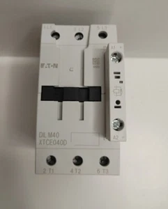 NEW OLD STOCK! EATON 40A 3-POLE 24V COIL CONTACTOR XTCE040D00TD - Picture 1 of 2