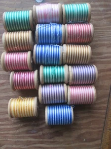 16 Vintage Wooden Spools Varigated Special Embroidery Thread - Most Necchi -Itay - Picture 1 of 6