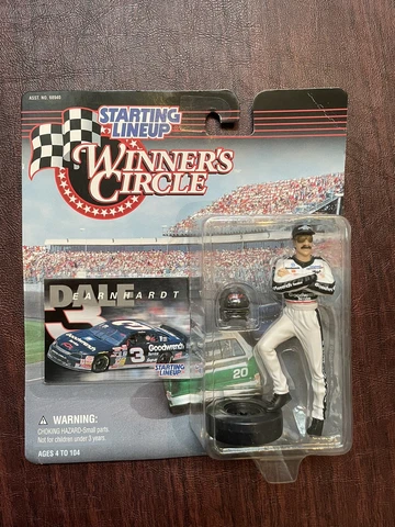 Dale Earnhardt Goodwrench #3 1997 Starting Lineup Winners Circle Figure Y. SLU Cover
