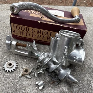 Universal food & Meat Chopper No 1 Landers Frary & Clark In Box. W/2 Blades - Picture 1 of 10