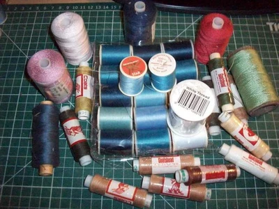 30-Job lot sewing Threads mixer colours new and usedBlues greens reds pinks - Image 1 of 4