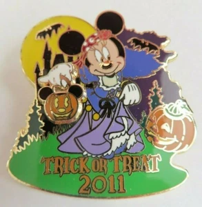 Disney Pin * Trick or Treat 2011 Minnie Mouse as Gypsy LE 2000  #85907 - Picture 1 of 2